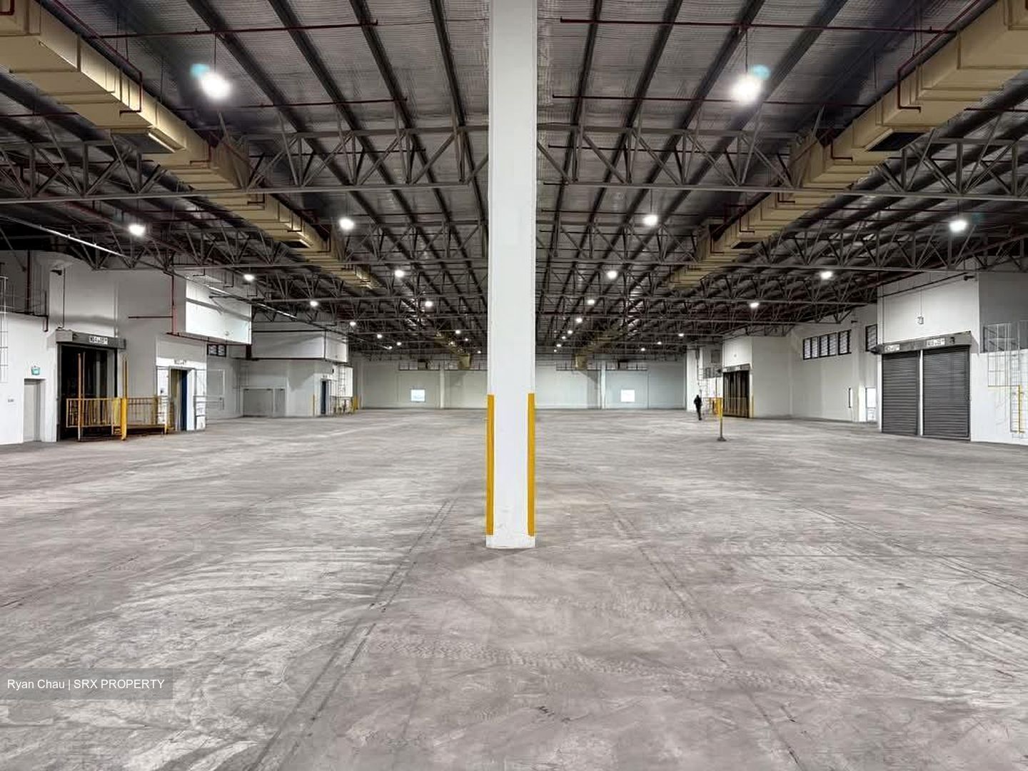 Jalan Terusan (D22), Warehouse #547890551